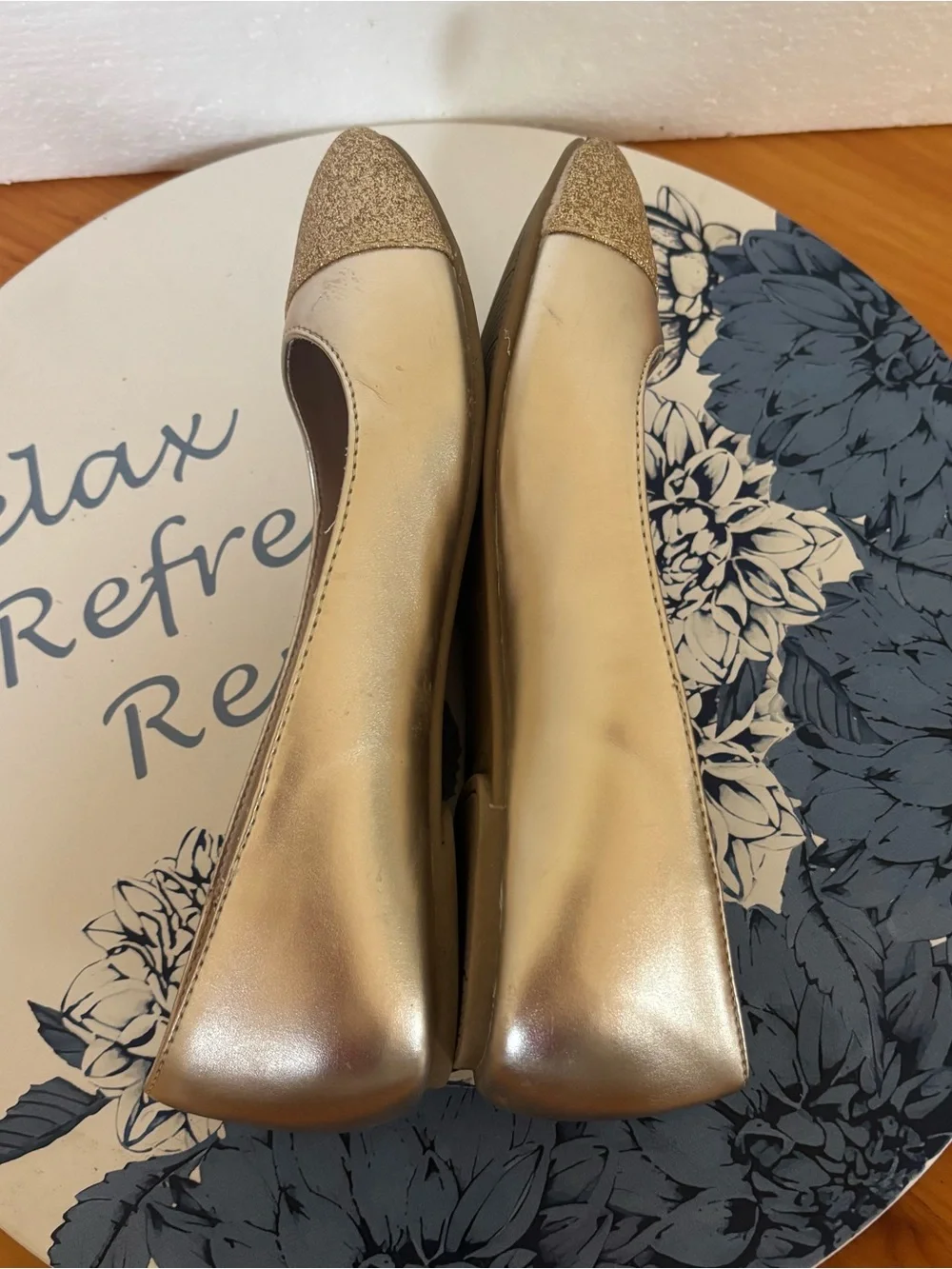 The Children’s Place Gold Glitter Ballet Flats Girls 4